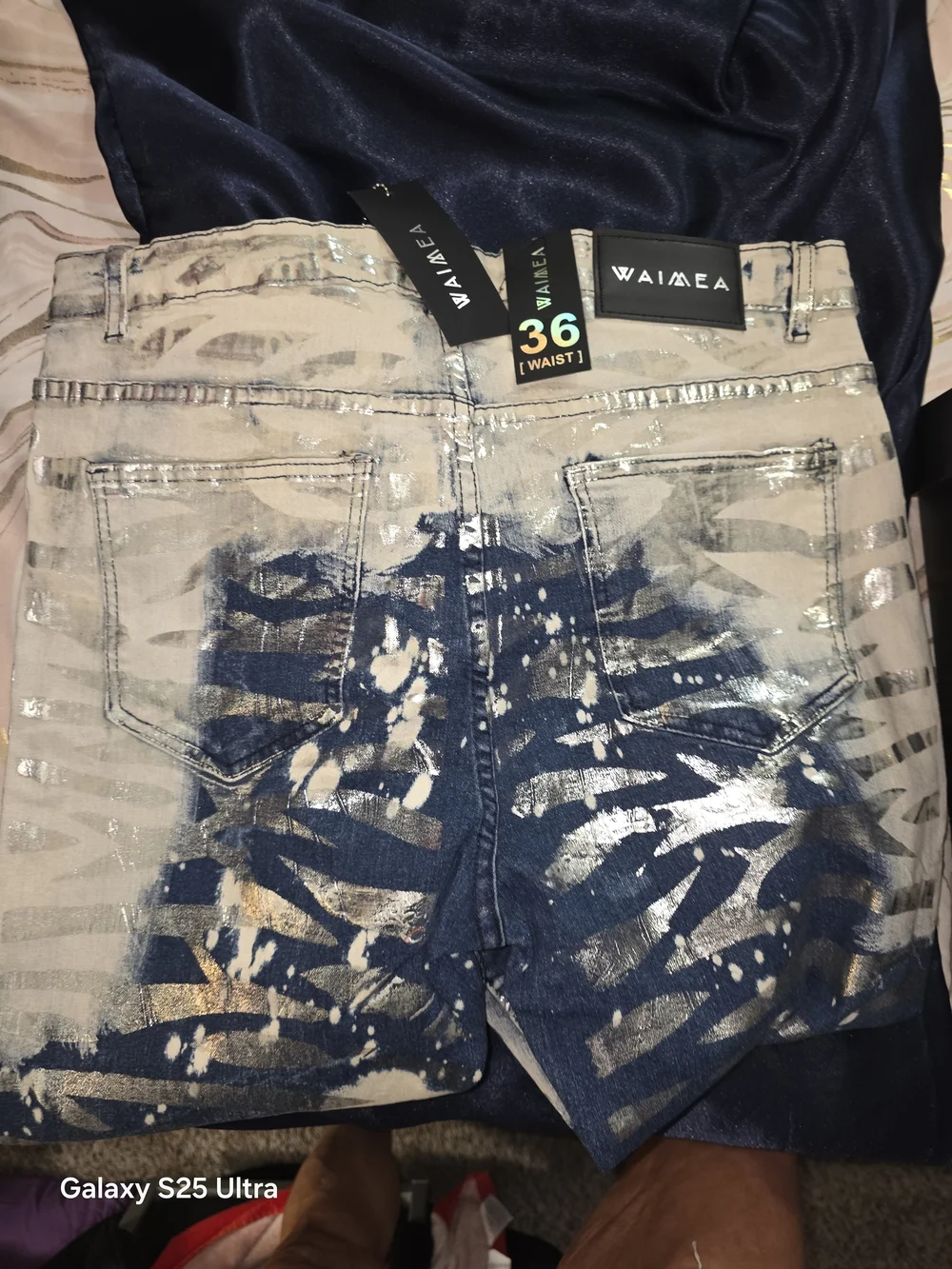 Waimea Skinny Silver Foil Abstract Print Jeans. Size: 36 NWT MFRP:$85